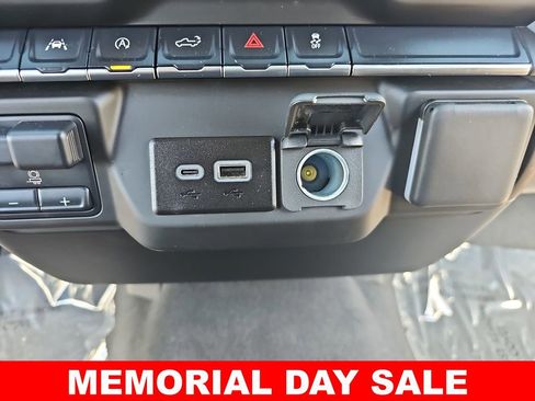 Used 2025 Chevrolet Silverado 1500 Custom AWD/4WD image 24