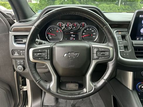 Used 2021 Chevrolet Suburban Z71 w/ Luxury Package AWD/4WD image 16