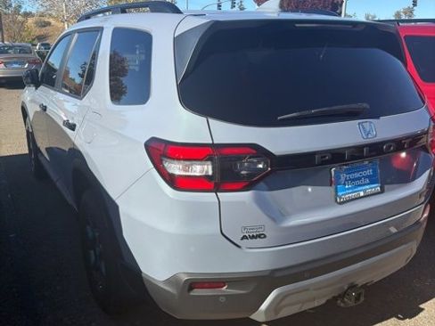 New 2025 Honda Pilot TrailSport image 7
