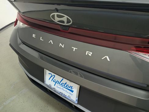 Certified 2026 Hyundai Elantra Sport FWD image 8
