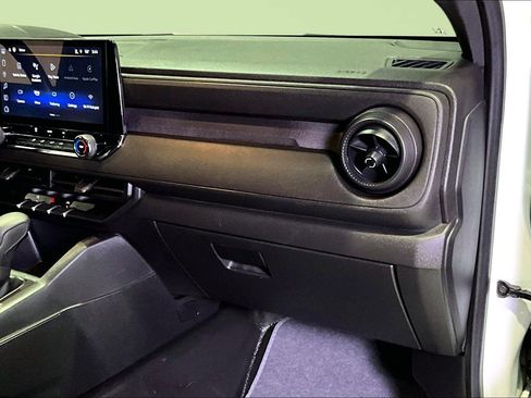 Used 2023 Chevrolet Colorado W/T image 23