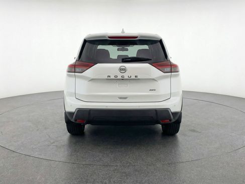 Used 2025 Nissan Rogue SV image 7