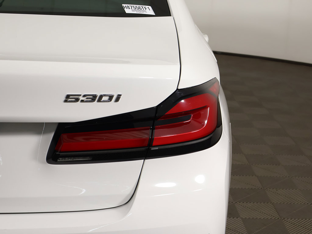 Used 2022 BMW 530i xDrive w/ Executive Package AWD/4WD image 19