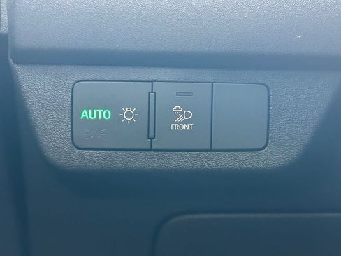 Used 2023 Audi Q4 e-tron Prestige AWD/4WD image 16