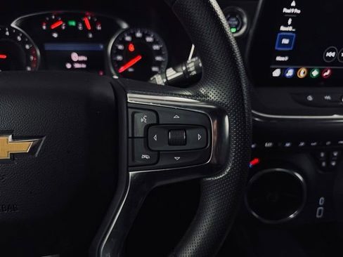 Used 2025 Chevrolet Blazer LT image 25