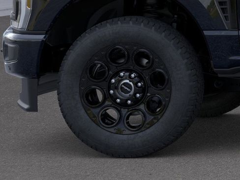New 2026 Ford F250 Lariat w/ Black Appearance Package image 22
