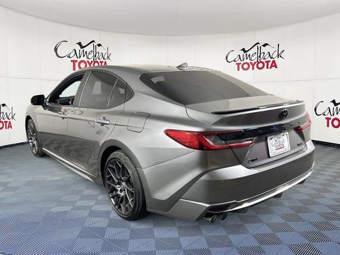 Used 2025 Toyota Camry XSE FWD image 5