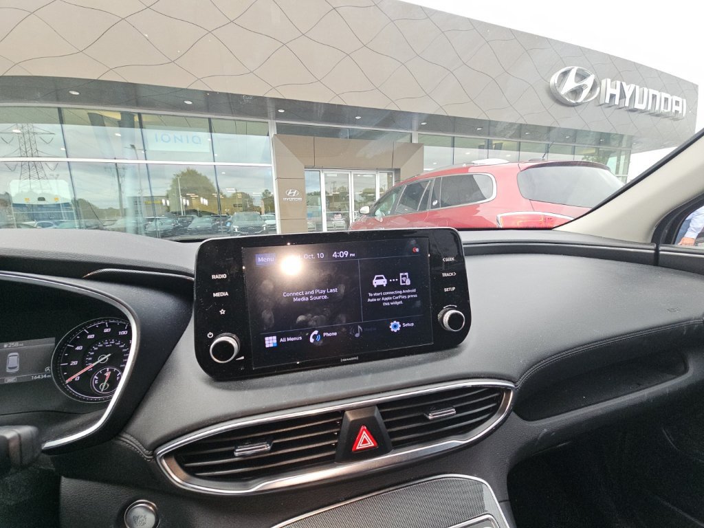 Used 2022 Hyundai Santa Fe SEL AWD/4WD image 16
