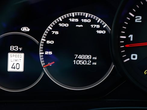 Used 2020 Porsche Panamera image 56