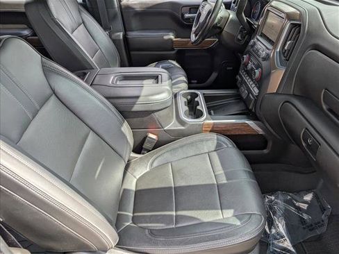 Used 2021 Chevrolet Silverado 1500 High Country AWD/4WD image 18