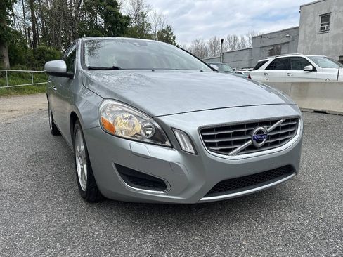 Used 2013 Volvo S60 T5 FWD image 7