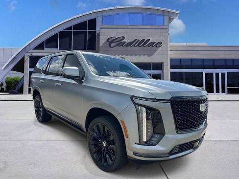 Used 2025 Cadillac Escalade Sport Platinum w/ LPO, ONYX Package AWD/4WD image 3