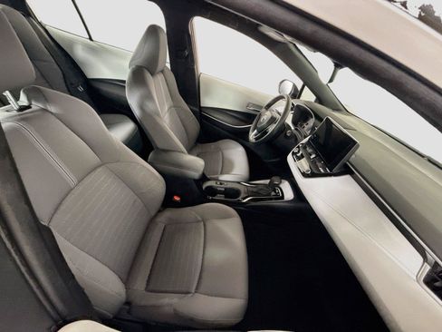 Used 2023 Toyota Corolla SE w/ Carpet Mat Package (TMS) FWD image 19
