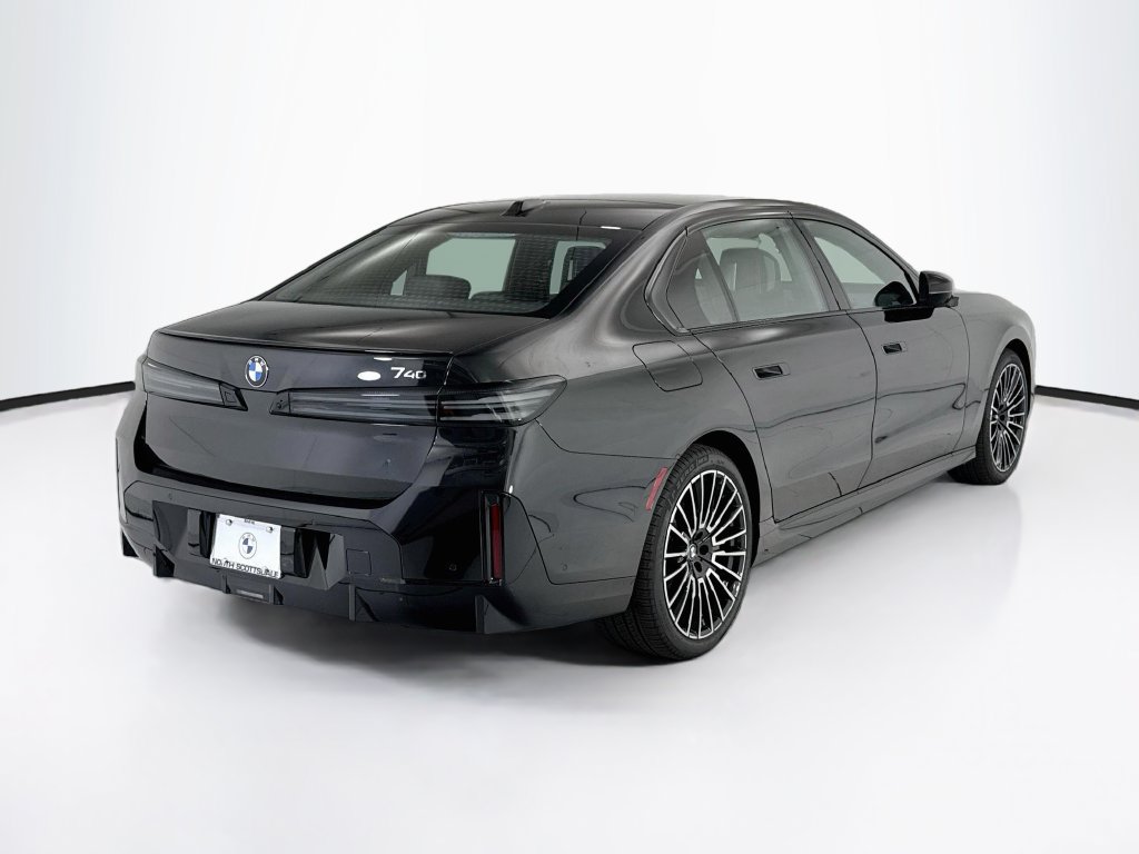 New 2027 BMW 740i w/ Premier Package RWD image 5