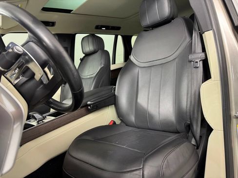 Used 2023 Land Rover Range Rover Long Wheelbase SE AWD/4WD image 12