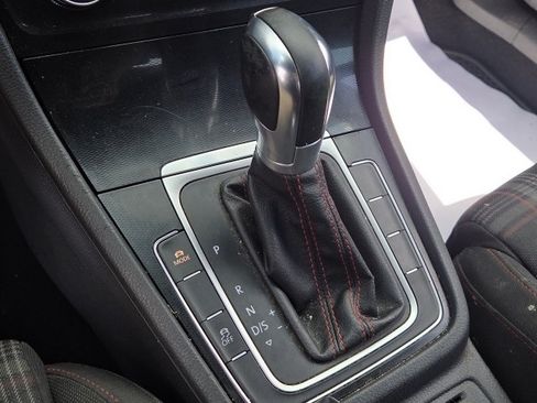 Used 2015 Volkswagen GTI S FWD image 18
