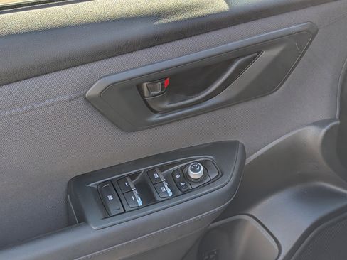 Used 2025 Subaru Forester Premium image 20