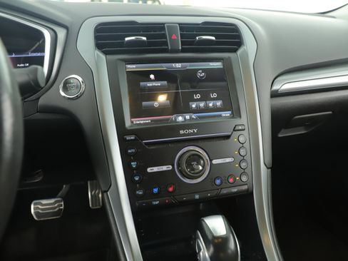 Used 2016 Ford Fusion Titanium image 8