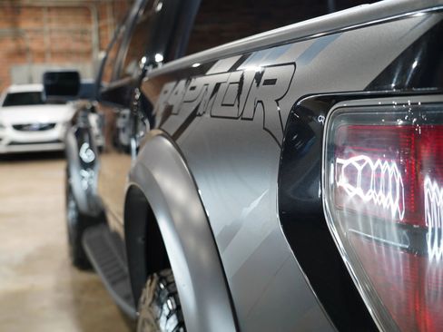 Used 2013 Ford F150 Raptor w/ Luxury Equipment Group image 27