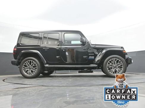 Used 2023 Jeep Wrangler Unlimited Sahara w/ Cold Weather Group image 62