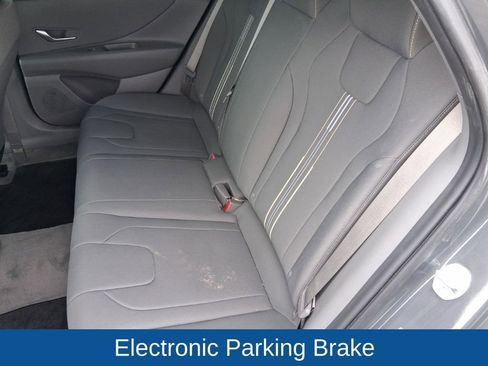 Used 2023 Hyundai Elantra SEL w/ Convenience Package FWD image 10