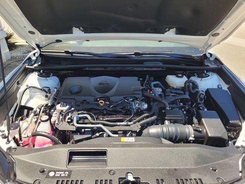 Used 2025 Toyota Camry SE FWD image 40