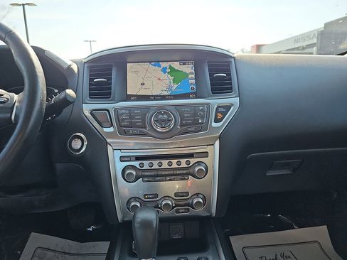 Used 2019 Nissan Pathfinder SL w/ SL Premium Package image 25