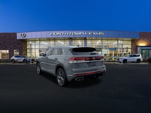 Used 2024 Volkswagen Atlas Cross Sport SEL R-Line image 23