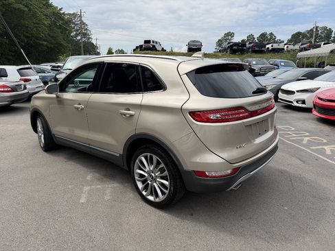 Used 2017 Lincoln MKC Reserve FWD image 9