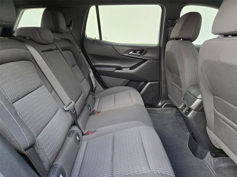 Used 2025 Chevrolet Equinox LT FWD image 28