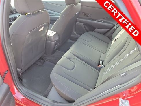 Certified 2025 Hyundai Elantra Sport image 19