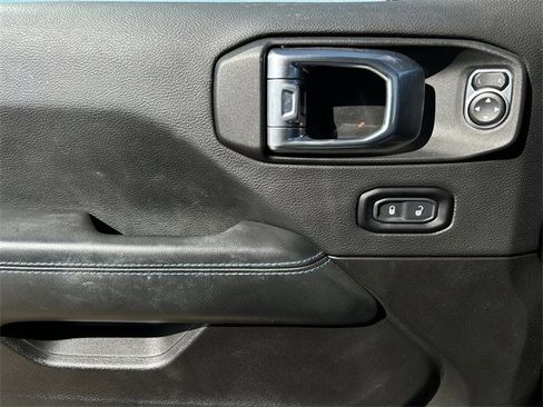 Used 2024 Jeep Wrangler High Altitude image 26