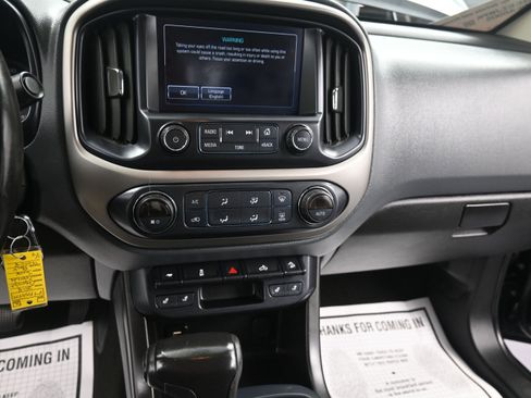 Used 2018 Chevrolet Colorado Z71 AWD/4WD image 29