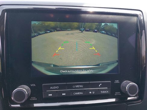 Used 2022 Nissan Frontier SV image 25