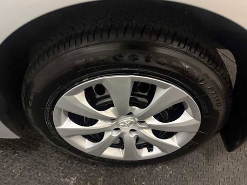 Certified 2024 Toyota Corolla LE image 9