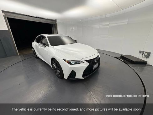 Used 2022 Lexus IS 350 F Sport image 8