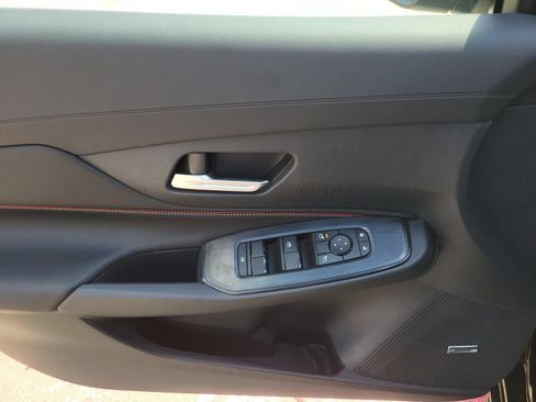 New 2027 Nissan Sentra SR w/ SR Premium Package FWD image 16