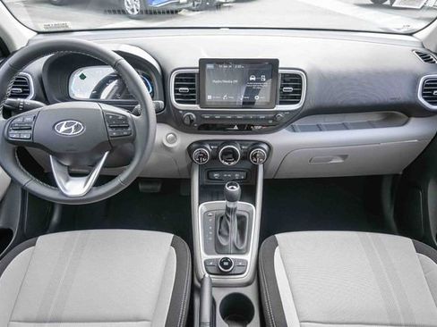 New 2026 Hyundai Venue SEL image 13