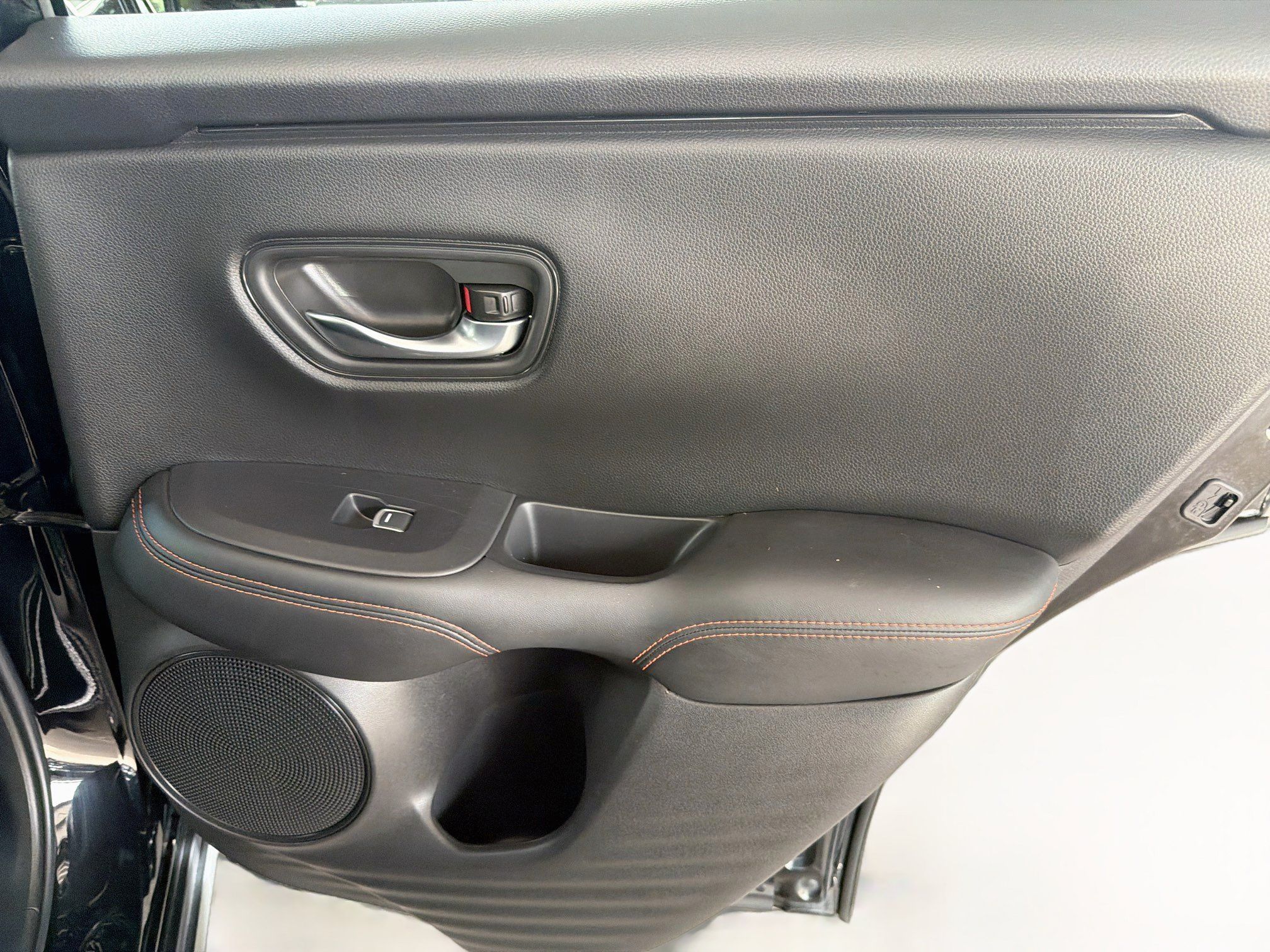Used 2025 Honda HR-V Sport image 28