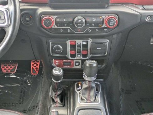 Used 2018 Jeep Wrangler Unlimited Rubicon AWD/4WD image 19