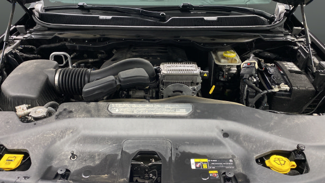 Used 2022 Jeep Wagoneer Series III w/ Premium Group I AWD/4WD image 28