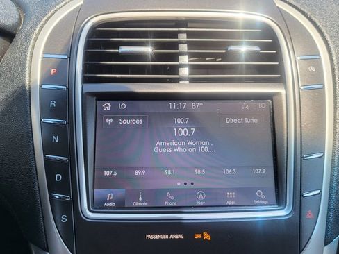 Used 2020 Lincoln Nautilus FWD w/ Equipment Group 101A image 34