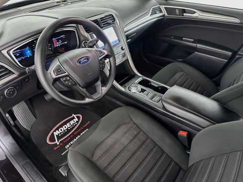 Used 2020 Ford Fusion SE FWD image 8