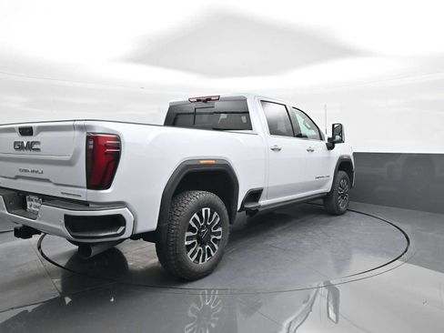 New 2026 GMC Sierra 2500 Denali Ultimate image 7