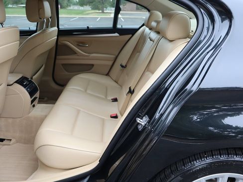 Used 2011 BMW 535i xDrive Sedan AWD/4WD image 20