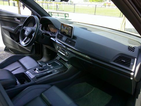 Used 2018 Audi SQ5 Prestige AWD/4WD image 57