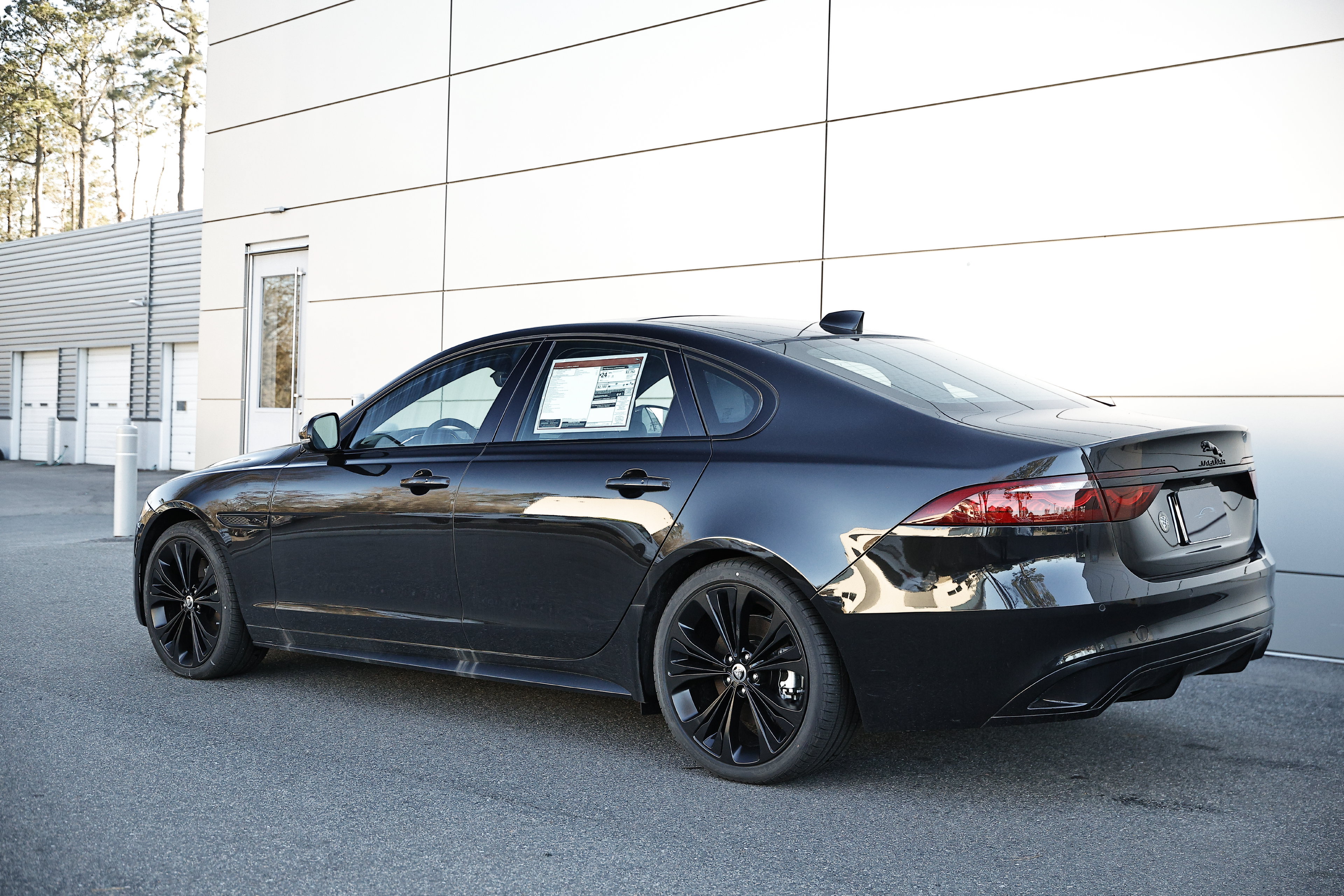 New 2024 Jaguar XF R-Dynamic SE AWD/4WD image 7