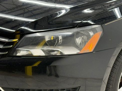 Used 2013 Volkswagen Passat TDI SE FWD image 4