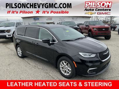 Used 2024 Chrysler Pacifica Touring-L
