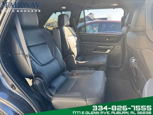 Used 2024 Toyota Sequoia Platinum image 13